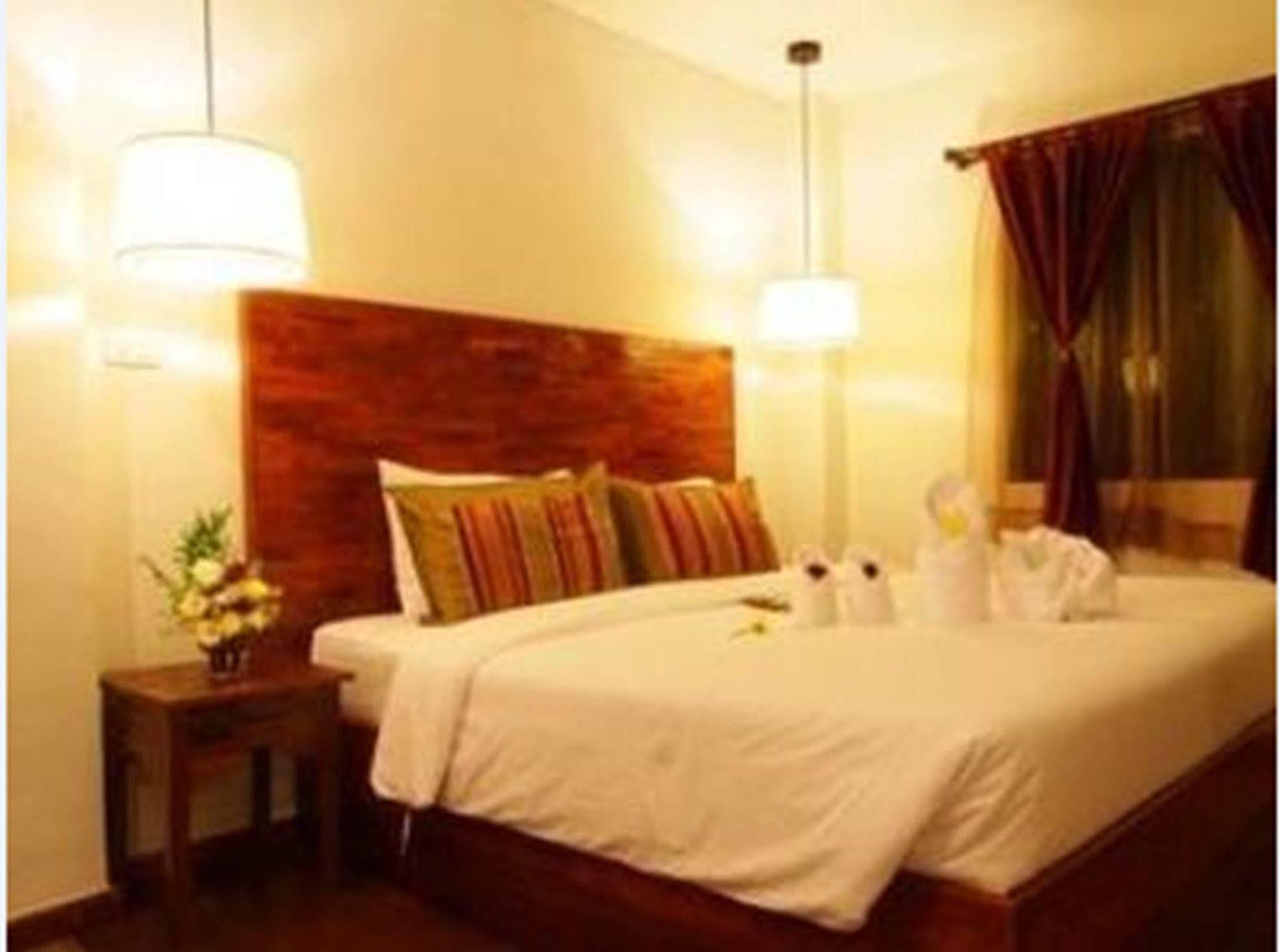 Thapae Boutique House Hotel Chiang Mai Exterior photo